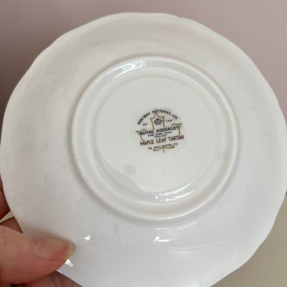 Vintage Teacup and Saucer, Royal Adderley, Maple Leaf Tartan, Made in England - Picture 4 of 4